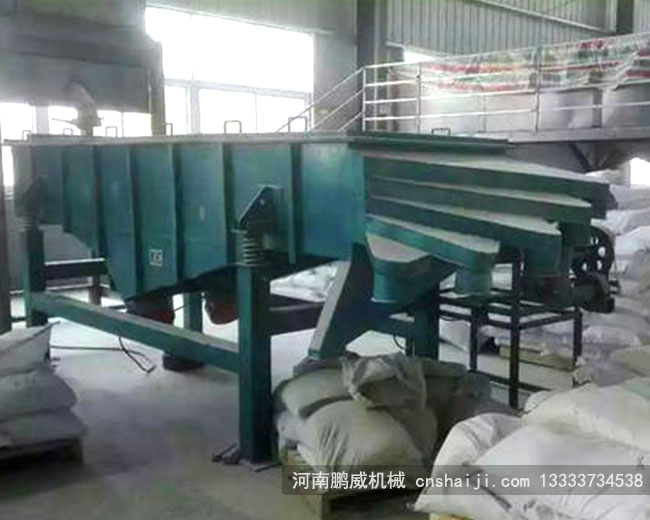 用于不同长短比粗集料筛分的集料筛分机